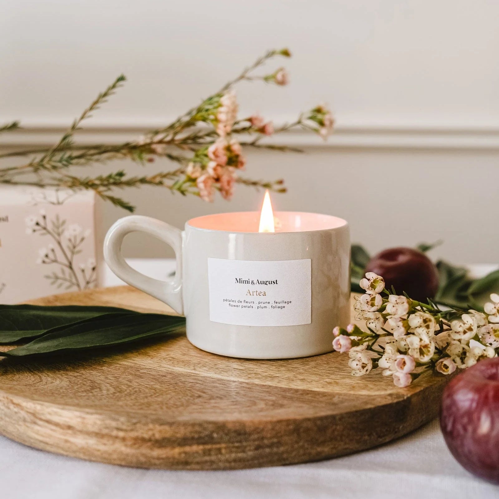 Artea-candle-5oz-mimi-and-august-2.webp