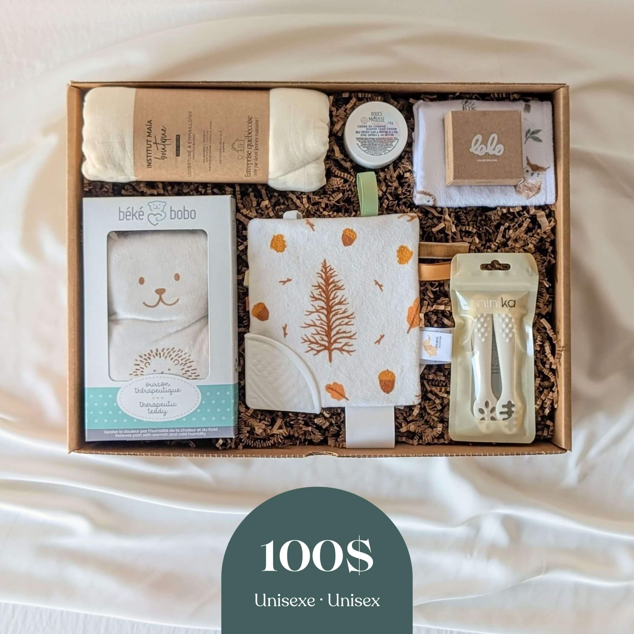 Boîte naissance unisexe ou garçon 100$ avec ourson thérapeutique, doudou et accessoires pour bébé québécois